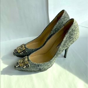 Oscar Del La Renta Gray Patent 4” Heel Size   39  Toe is Jeweled Embellished